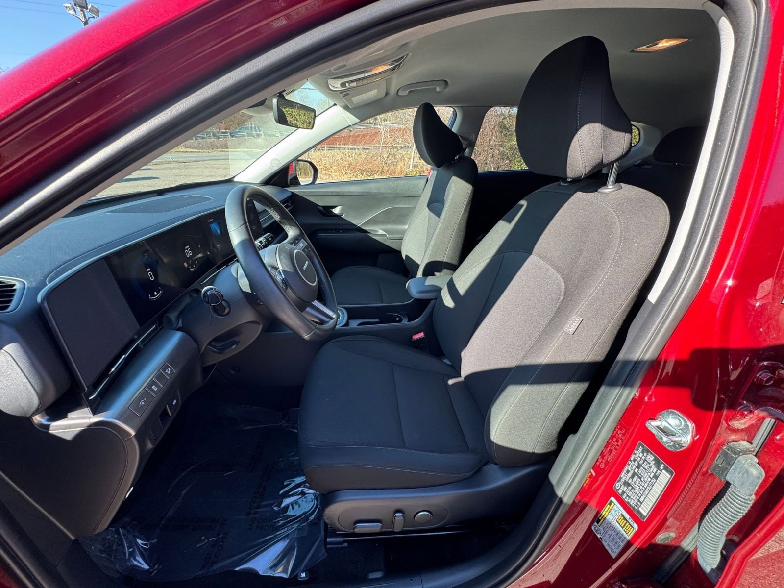 Used 2025 Hyundai Kona SEL image 31