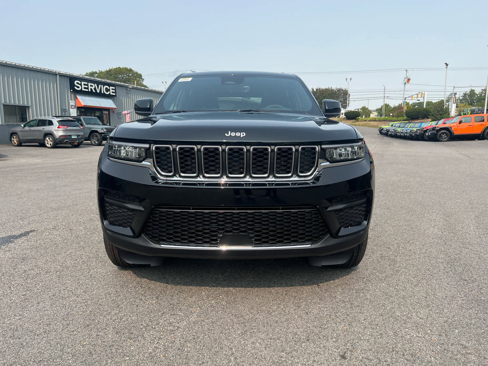 New 2025 Jeep Grand Cherokee Laredo w/ Luxury Tech Group I image 10