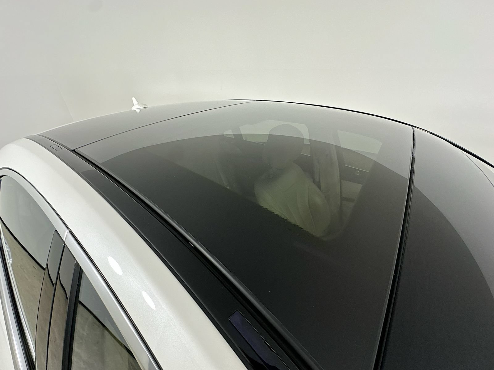 Used 2016 Mercedes-Benz S 550 4MATIC Sedan image 11