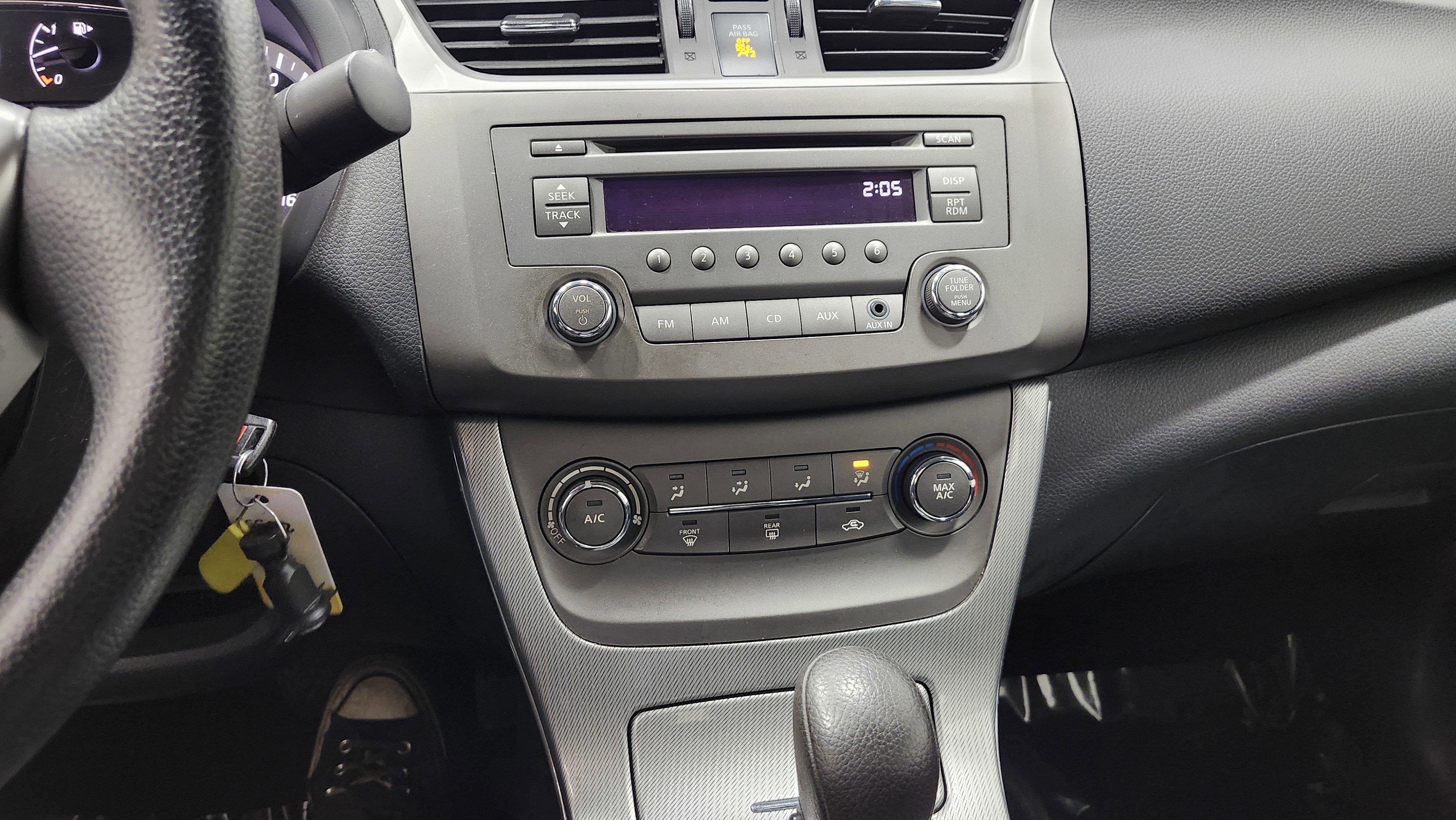 Used 2014 Nissan Sentra SR image 28