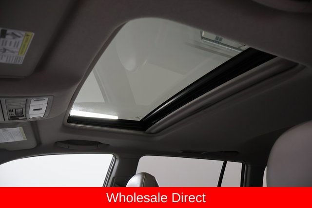 Used 2010 Toyota Highlander Limited AWD/4WD image 14