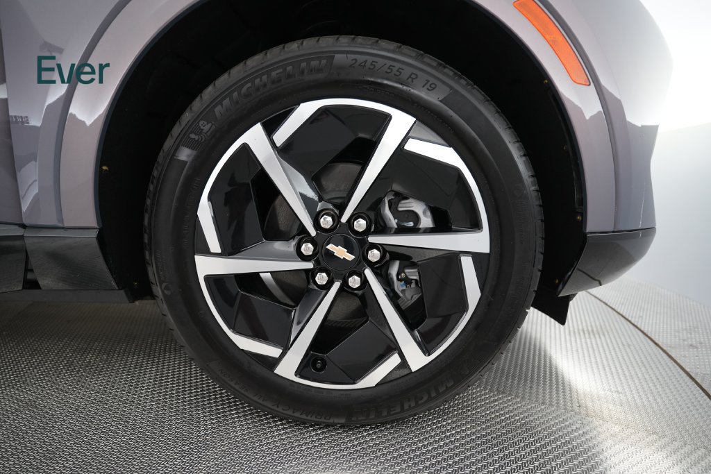Used 2024 Chevrolet Equinox EV LT w/ LPO, Blackout Package FWD image 20