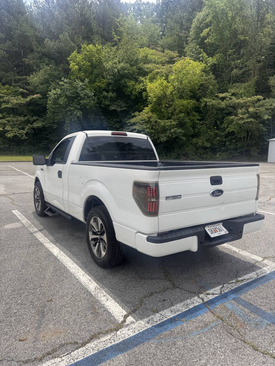 Used 2010 Ford F150 XL RWD image 4