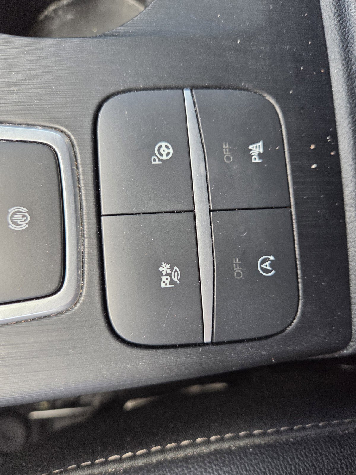 Used 2022 Ford Escape Titanium w/ Titanium Elite Package image 15