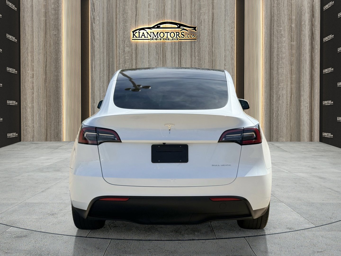 Used 2023 Tesla Model Y Long Range image 6