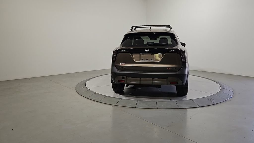 New 2025 Nissan Kicks SR image 4