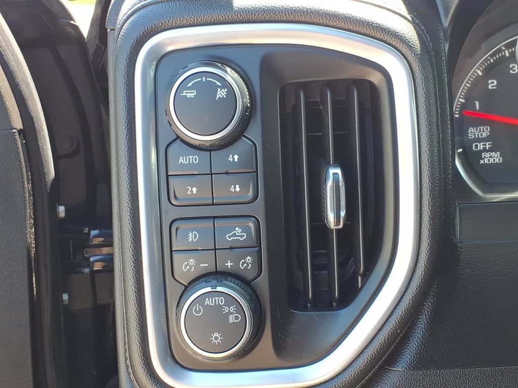Certified 2019 Chevrolet Silverado 1500 RST w/ All-Star Edition AWD/4WD image 16