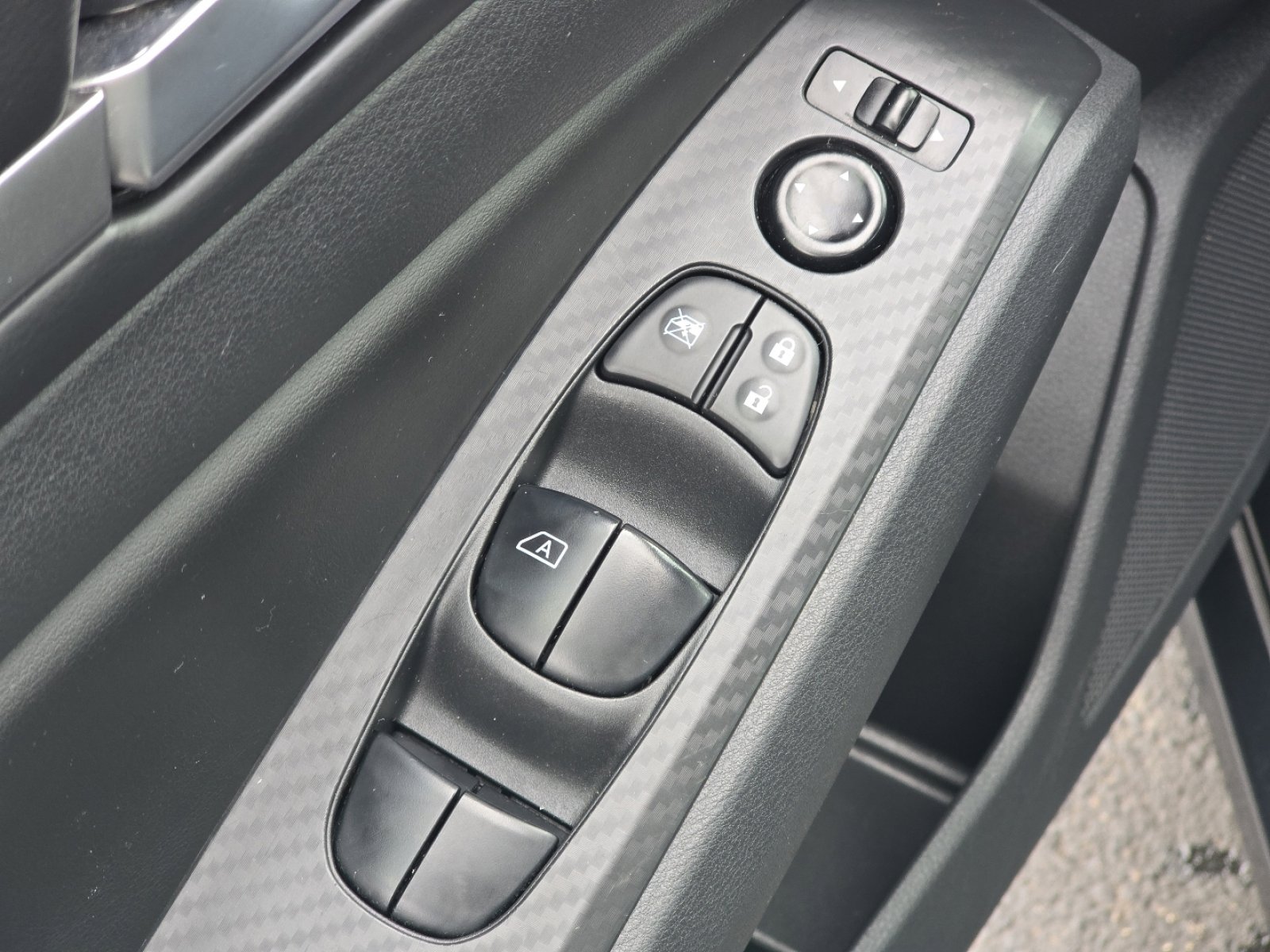 Used 2022 Nissan Altima 2.5 SV image 22