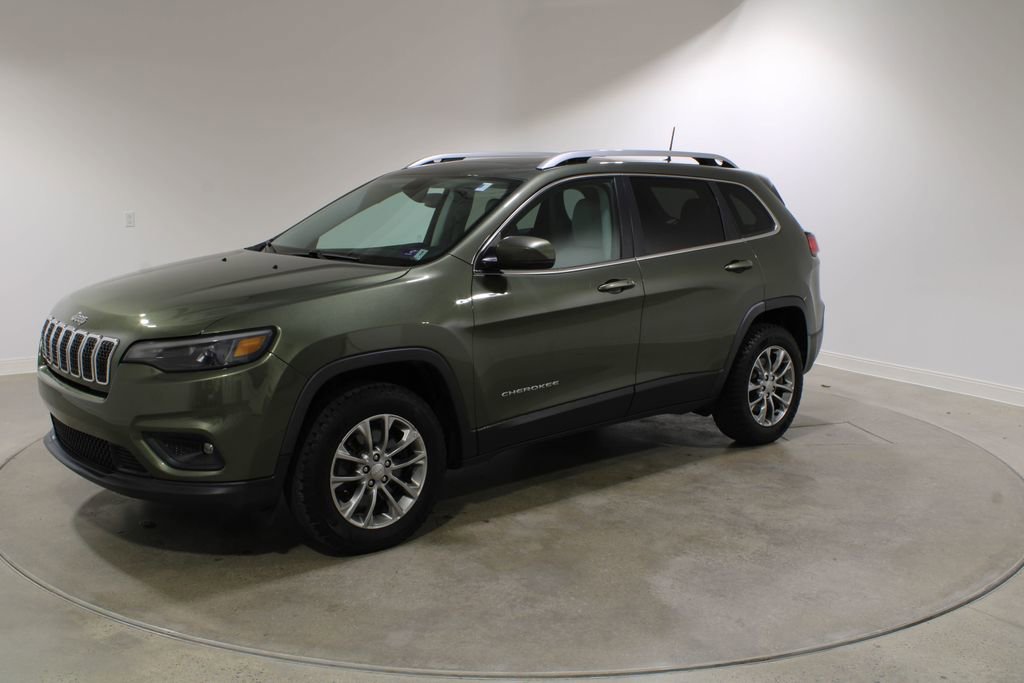 Used 2020 Jeep Cherokee Latitude Plus w/ Comfort/Convenience Group image 2