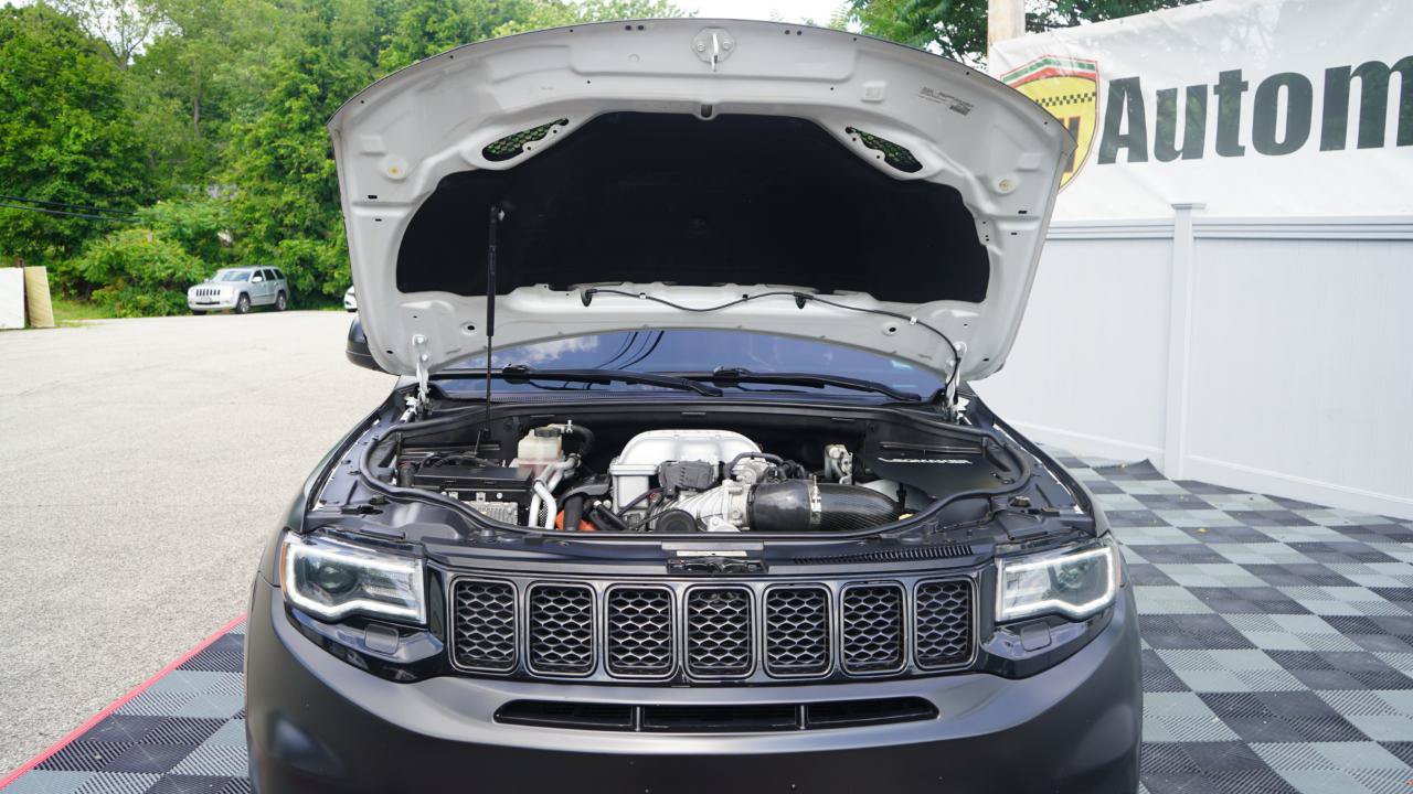 Used 2018 Jeep Grand Cherokee Trackhawk AWD/4WD image 86