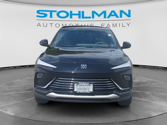 Used 2024 Buick Envista Preferred w/ Advanced Safety Package FWD image 2
