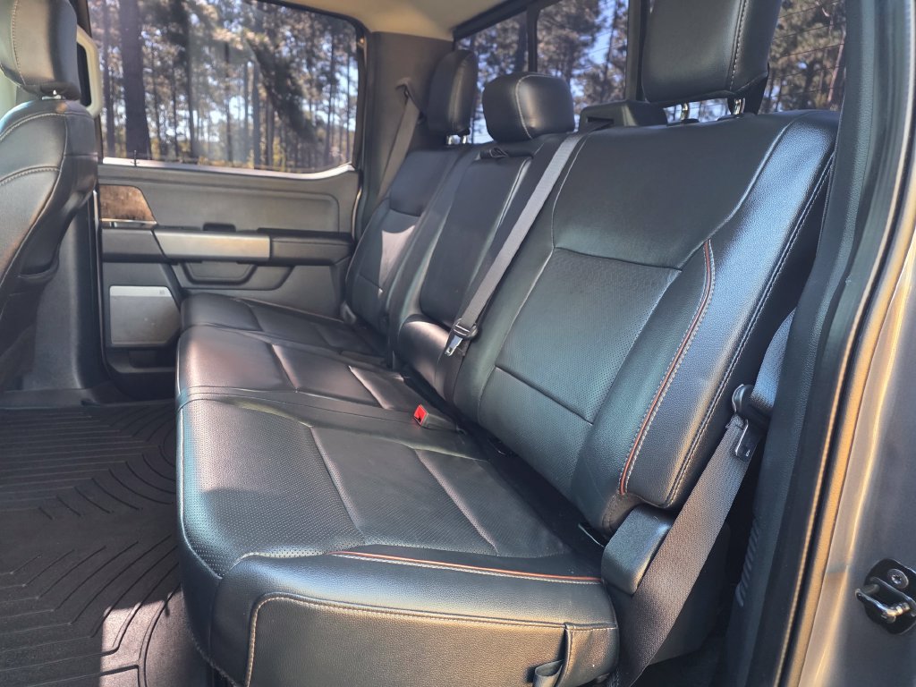 Used 2024 Ford F250 Lariat w/ Lariat Ultimate Package AWD/4WD image 19