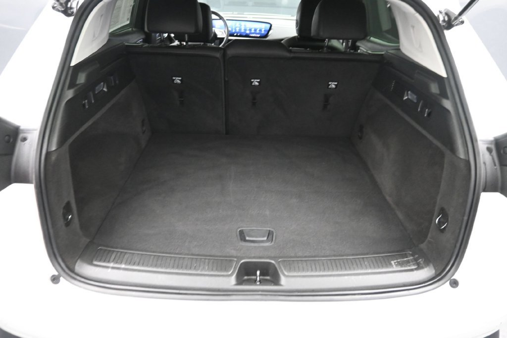 Used 2024 Buick Envision Preferred AWD/4WD image 11