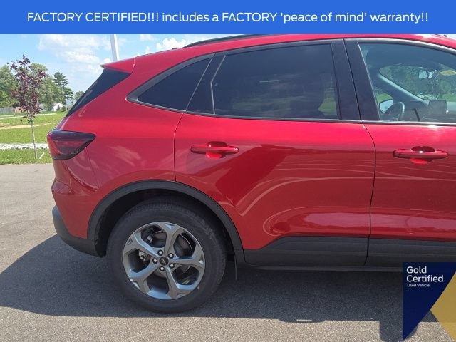 Certified 2025 Ford Escape ST-Line Select AWD/4WD image 9