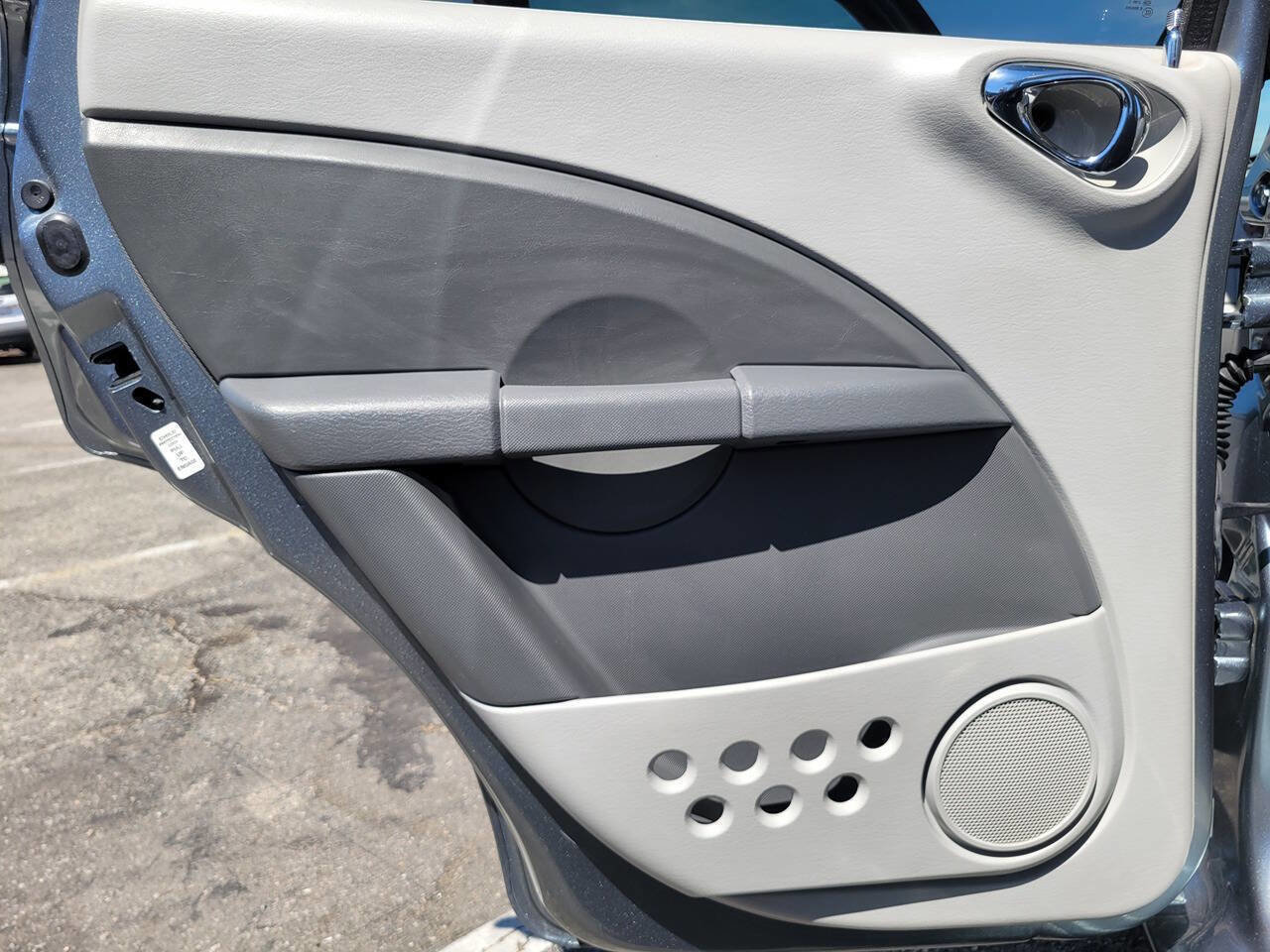 Used 2010 Chrysler PT Cruiser image 22