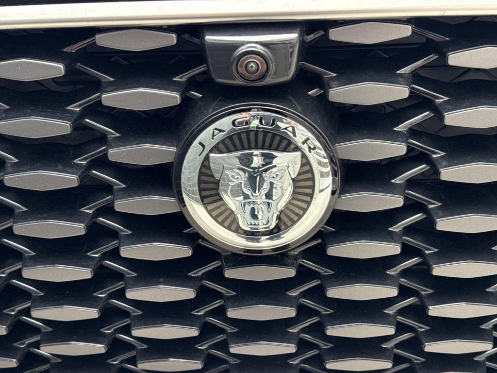 New 2026 Jaguar F-PACE R-Dynamic S AWD/4WD image 10