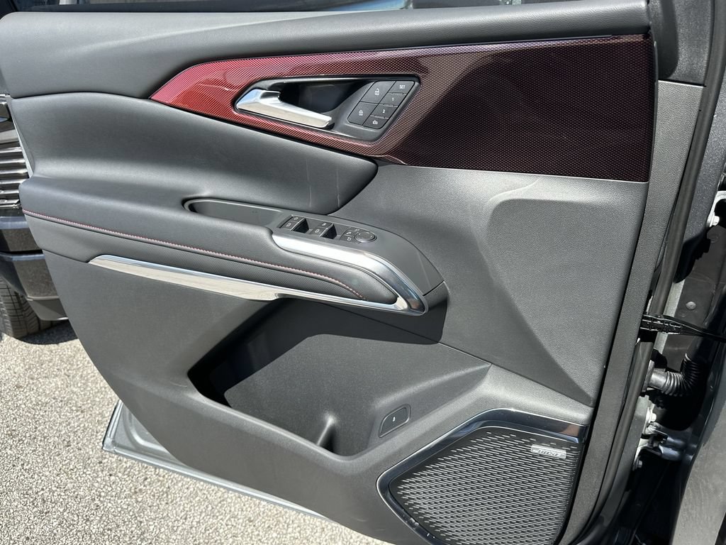 New 2026 Chevrolet Traverse RS FWD image 23