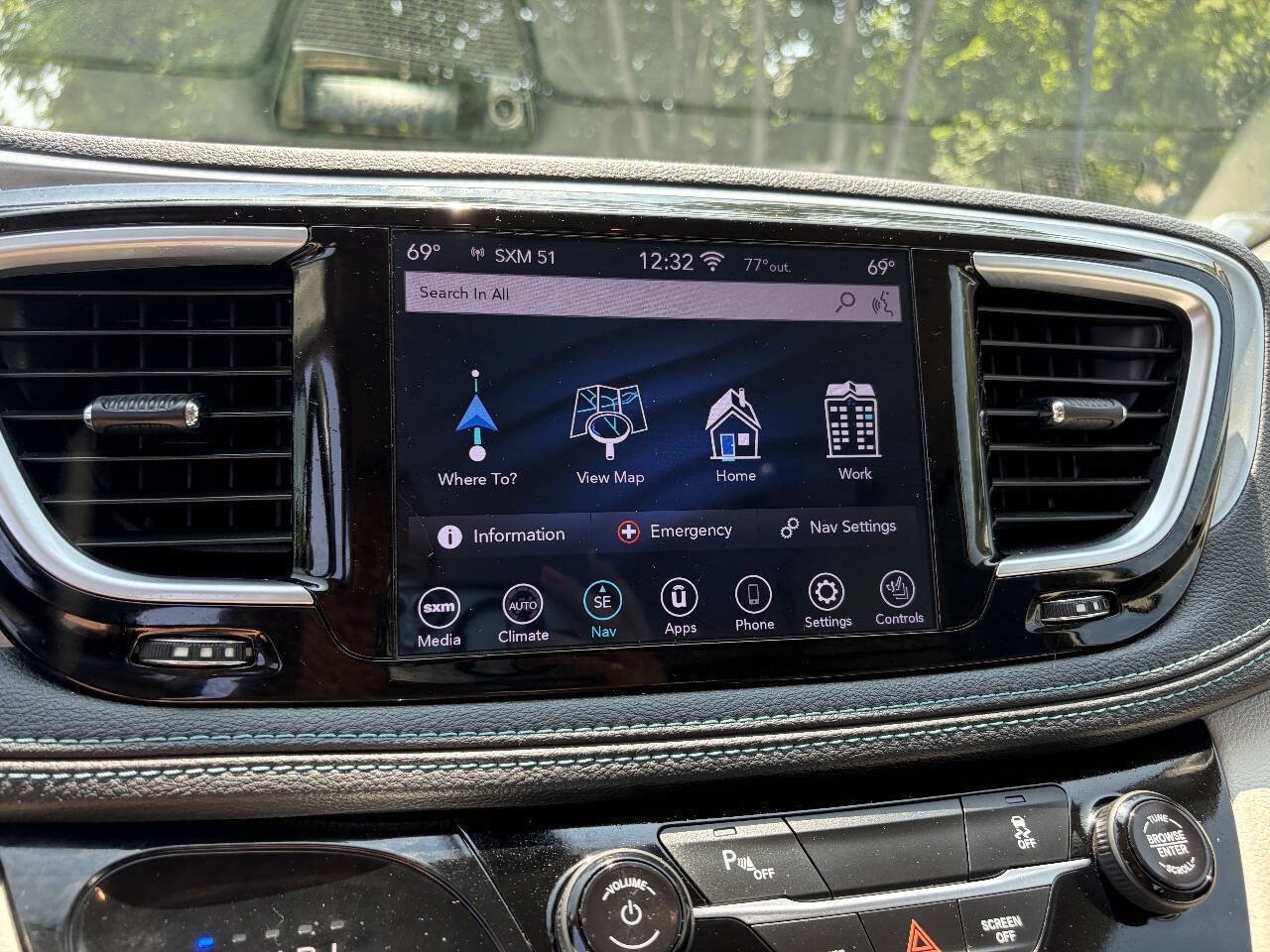 Used 2020 Chrysler Pacifica Limited FWD image 20