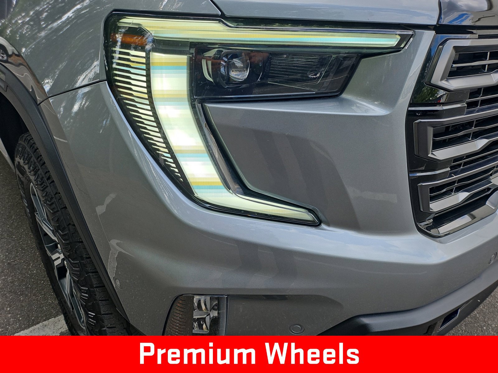 Used 2025 GMC Acadia AT4 w/ Super Cruise Package AWD/4WD image 14