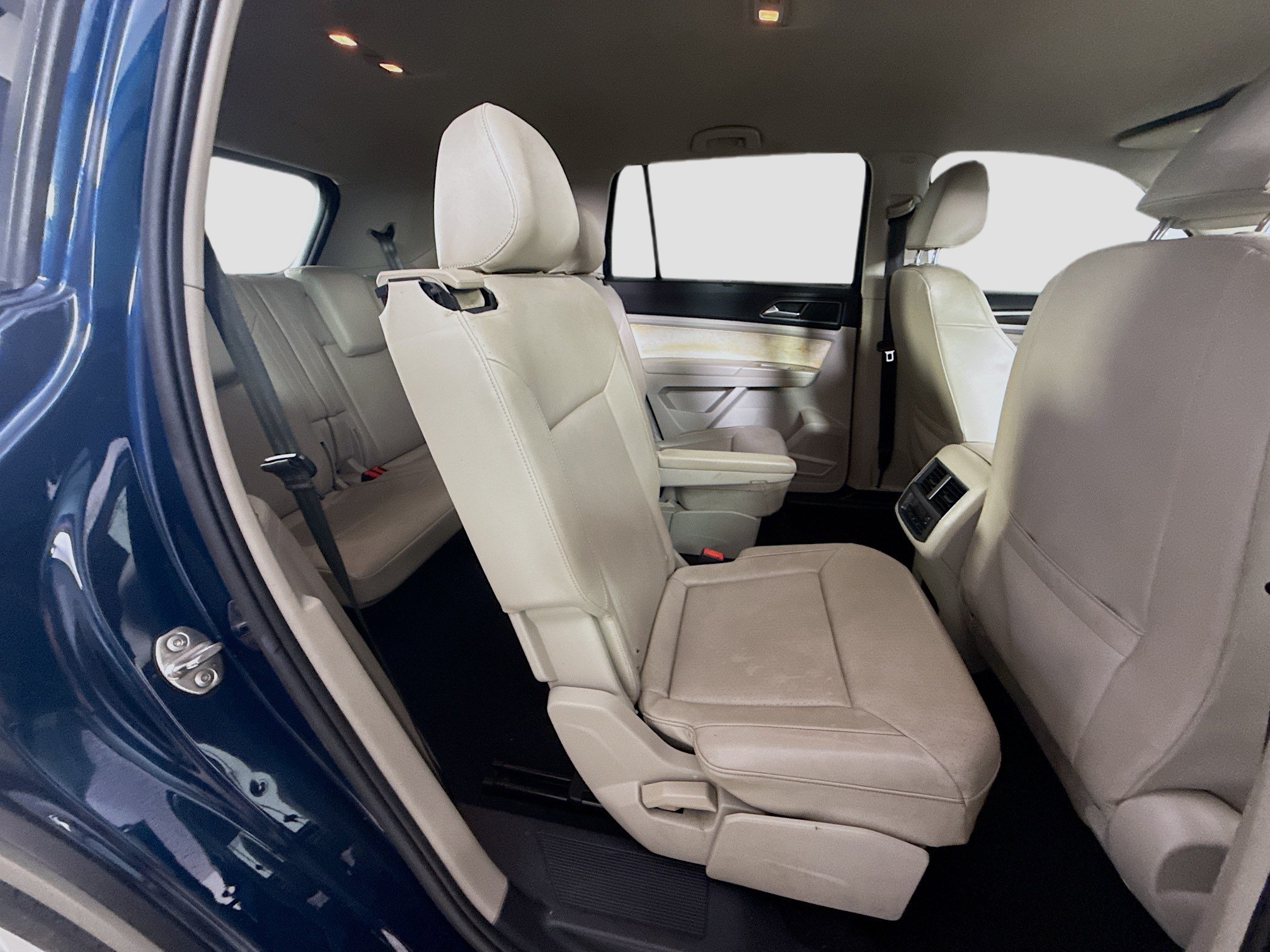 Used 2019 Volkswagen Atlas SE w/ Towing Package FWD image 26