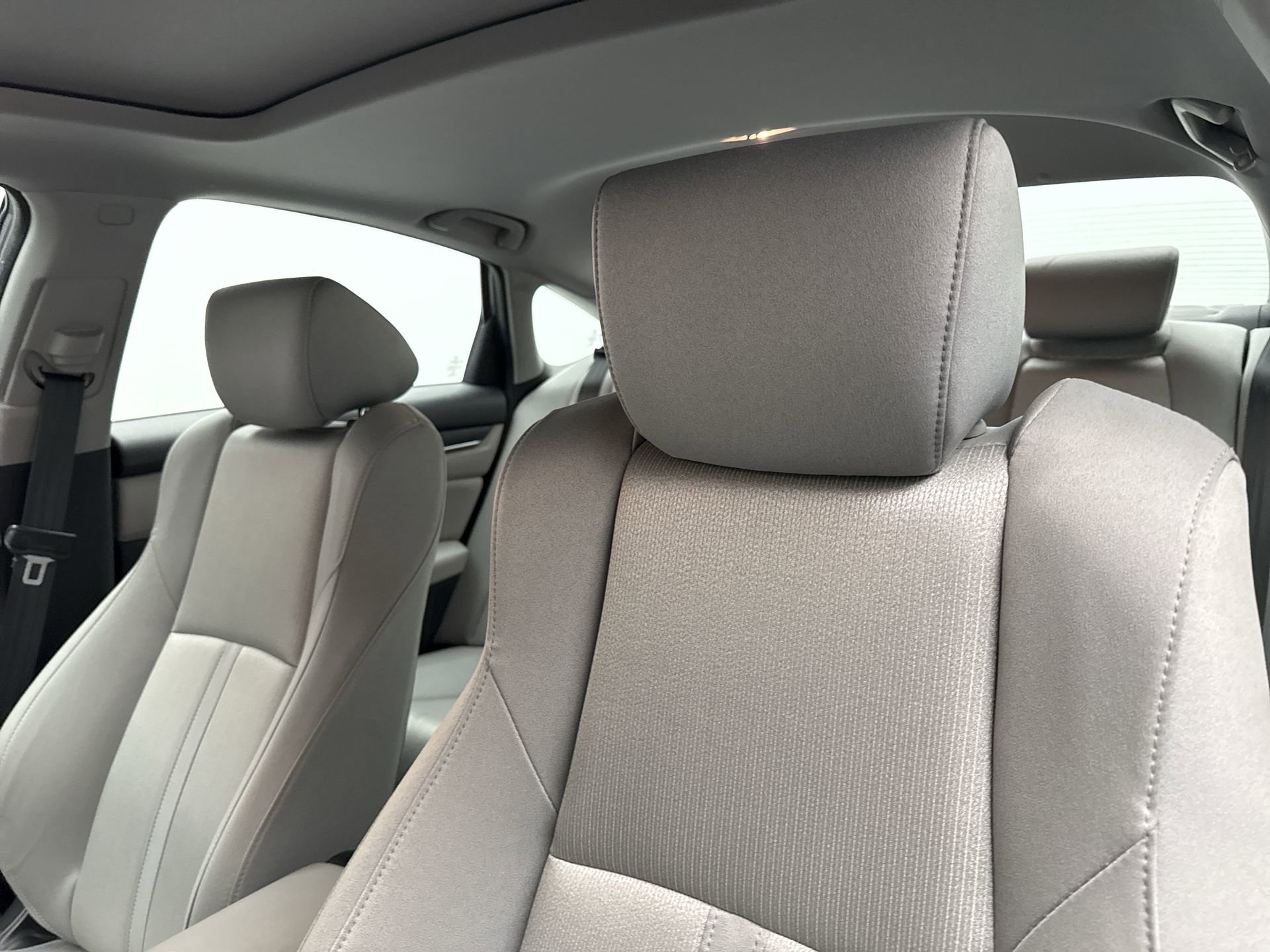 Used 2020 Honda Accord EX image 10
