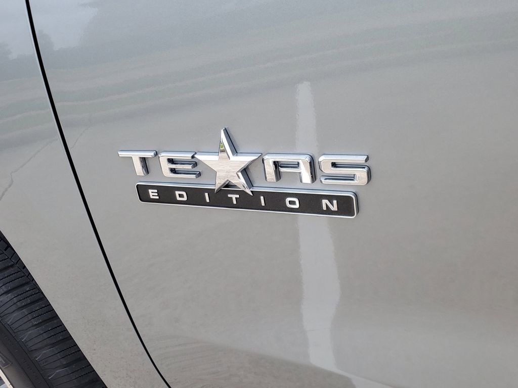 New 2026 Chevrolet Silverado 1500 LT w/ Texas Edition Plus image 9