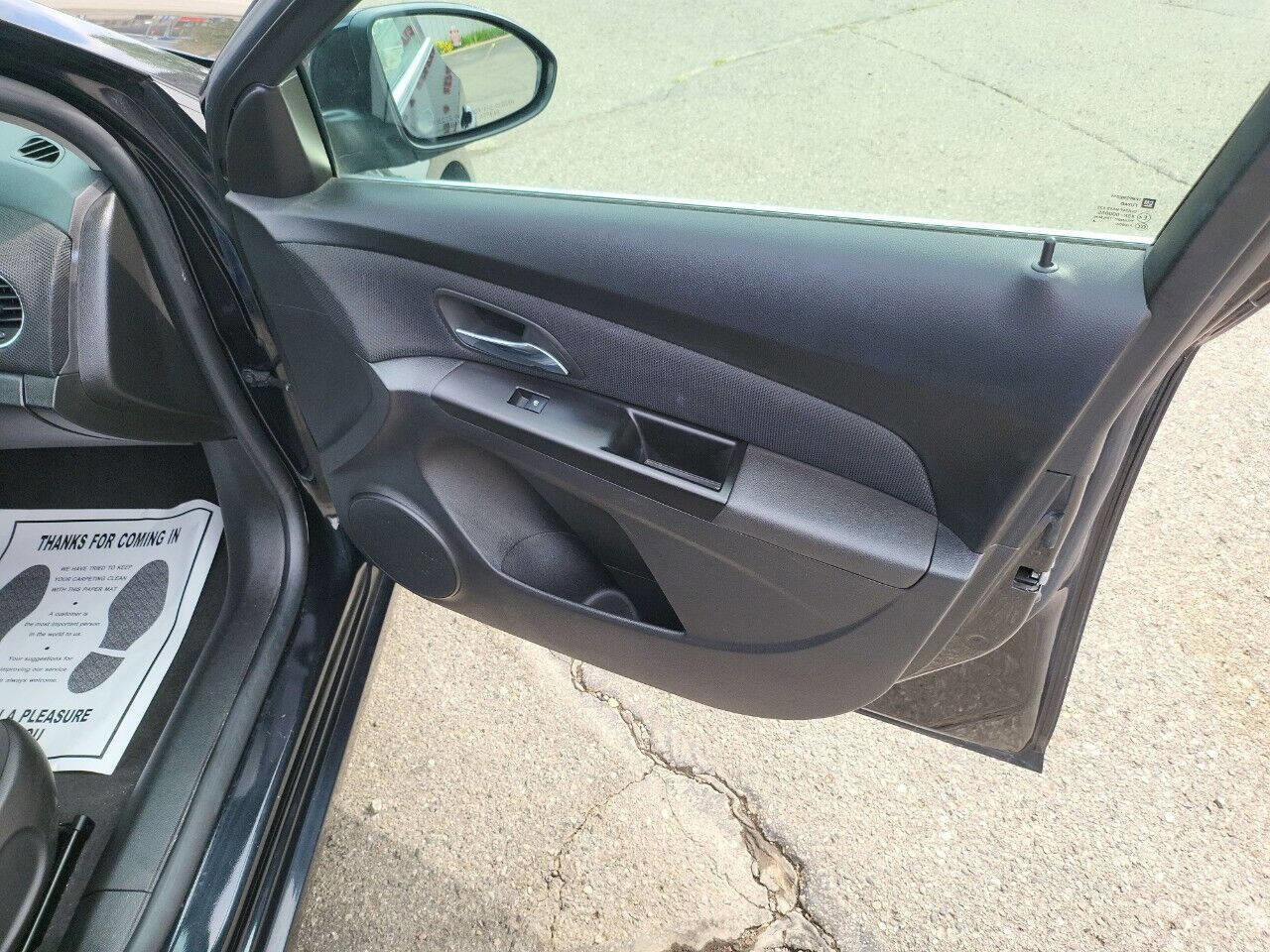 Used 2014 Chevrolet Cruze LT image 28