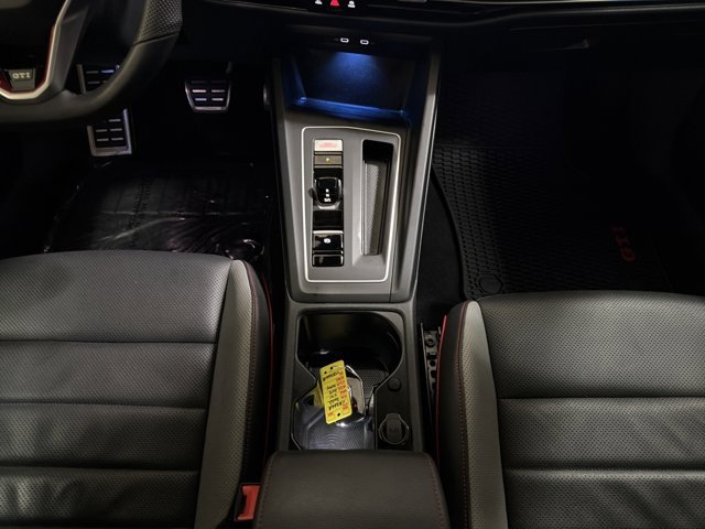 Certified 2022 Volkswagen GTI Autobahn FWD image 33
