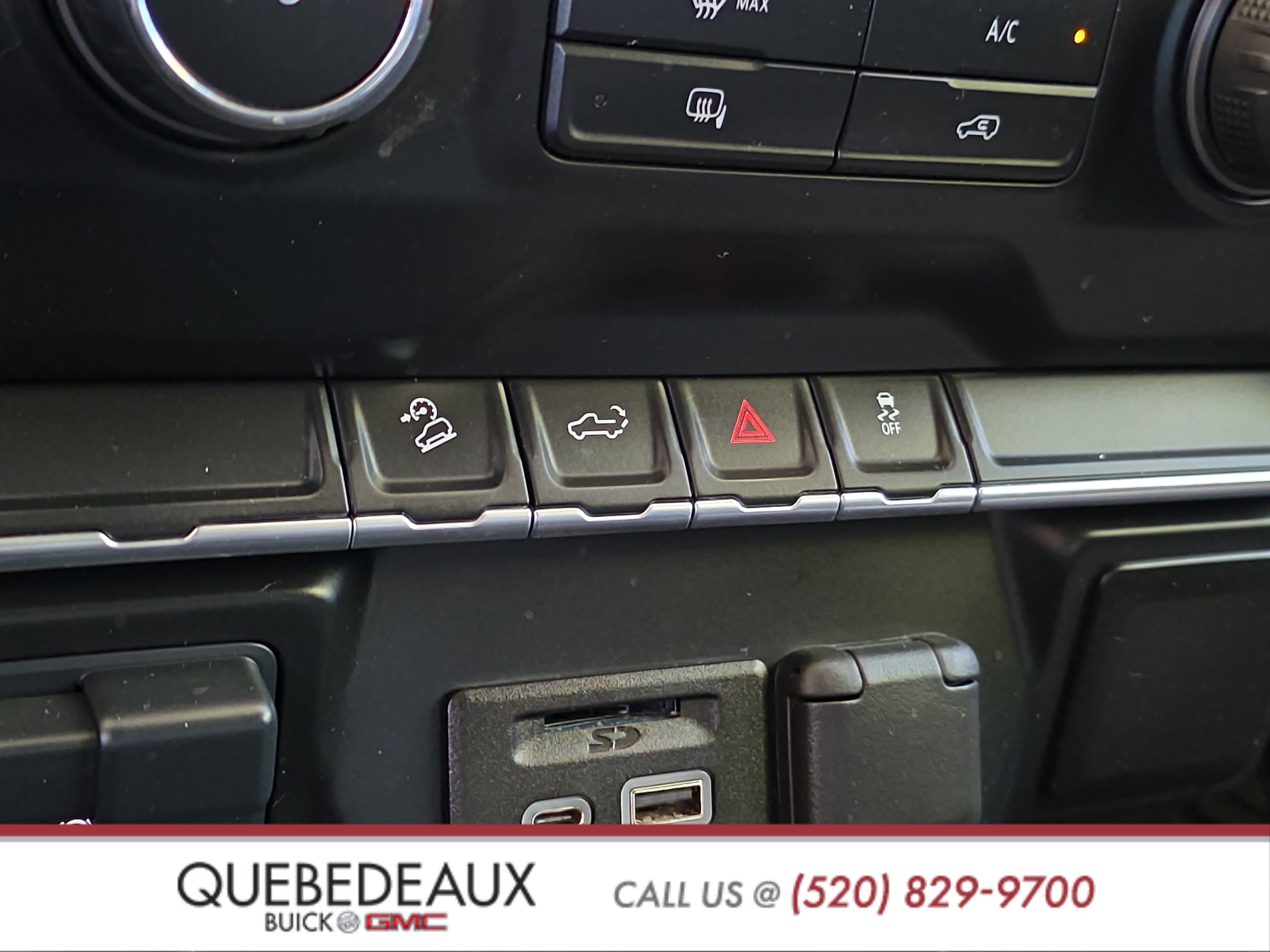 Used 2020 Chevrolet Silverado 2500 LT w/ Advanced Trailering Package AWD/4WD image 19