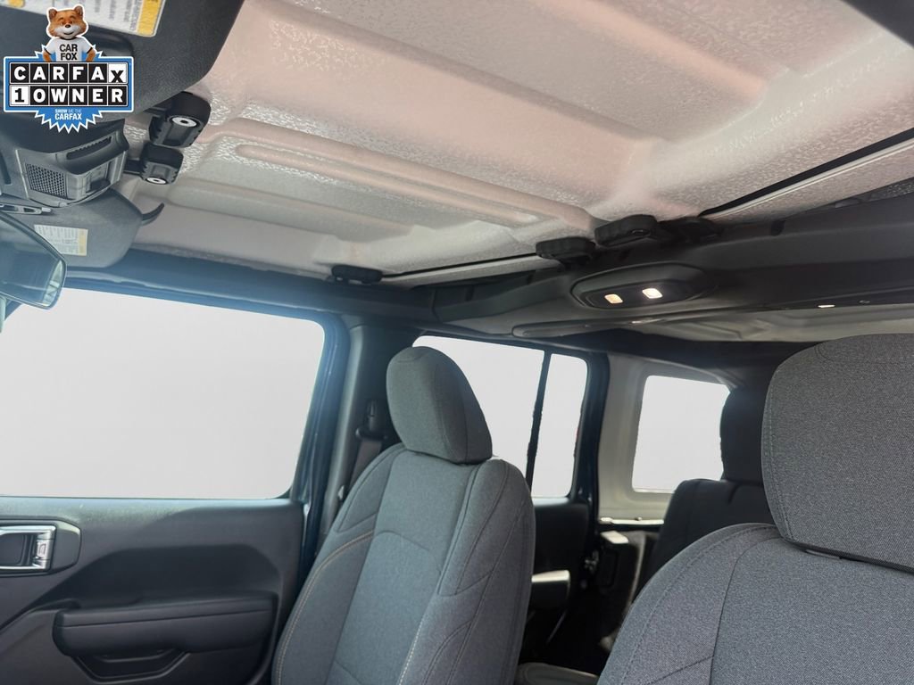 Certified 2025 Jeep Wrangler Sport S image 30