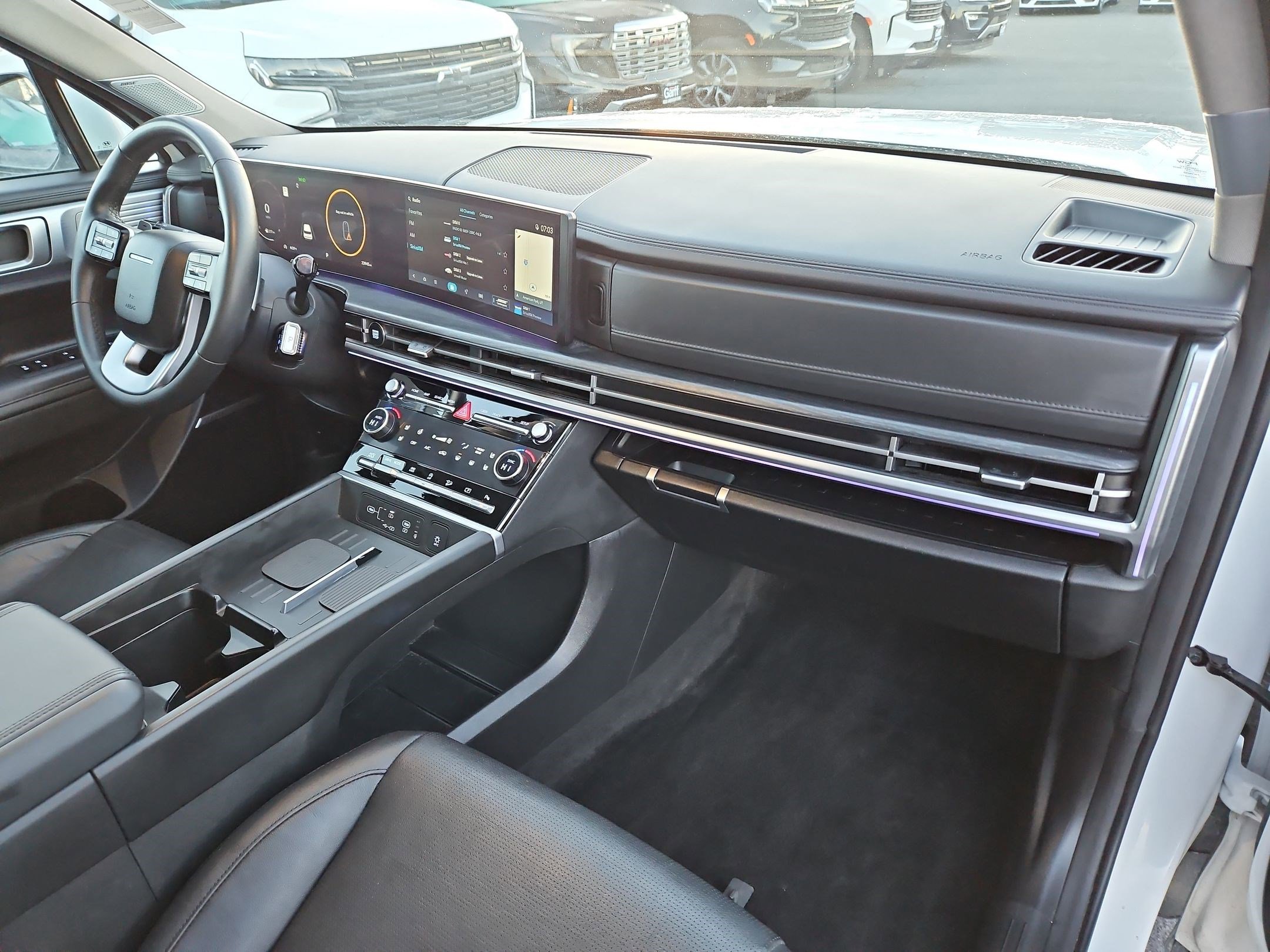 Used 2025 Hyundai Santa Fe Limited image 36