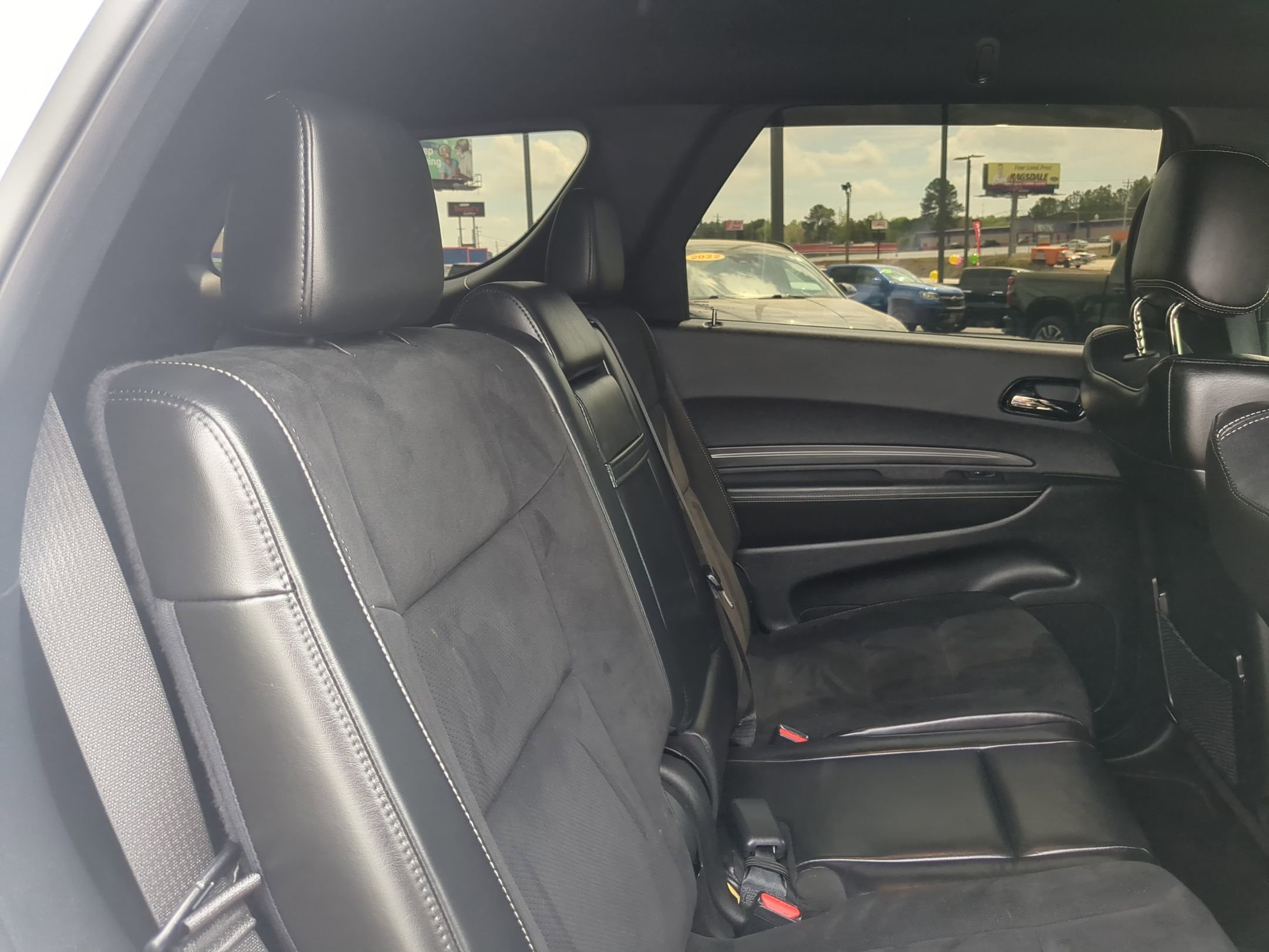 Used 2022 Dodge Durango SRT image 26