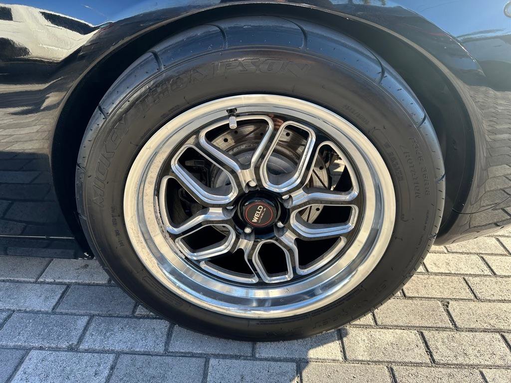 Used 2010 Chevrolet Corvette Coupe w/ 1LT image 25