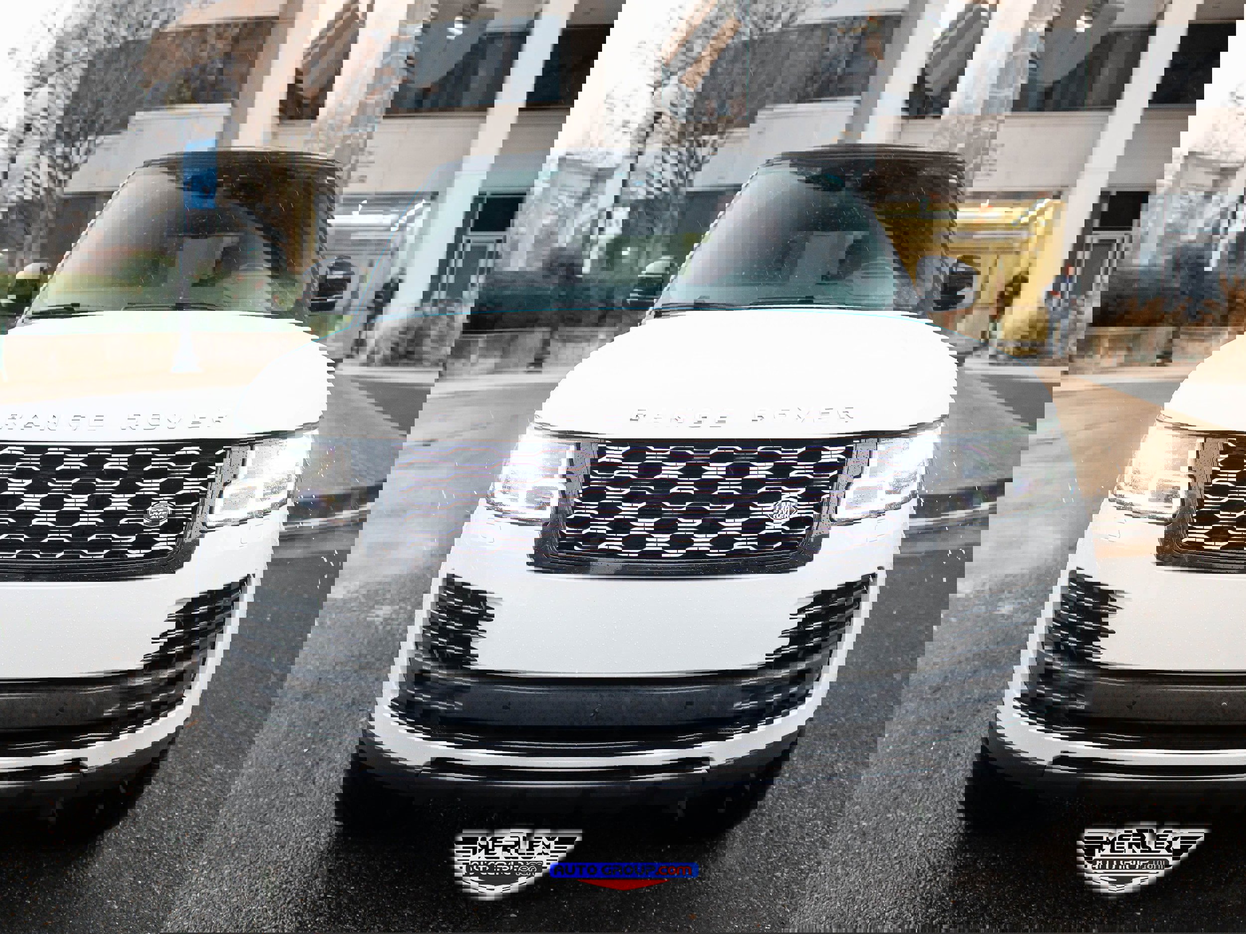 Used 2021 Land Rover Range Rover Autobiography image 2