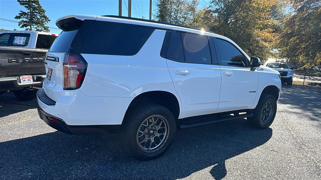 Used 2022 Chevrolet Tahoe Z71 w/ Luxury Package image 5