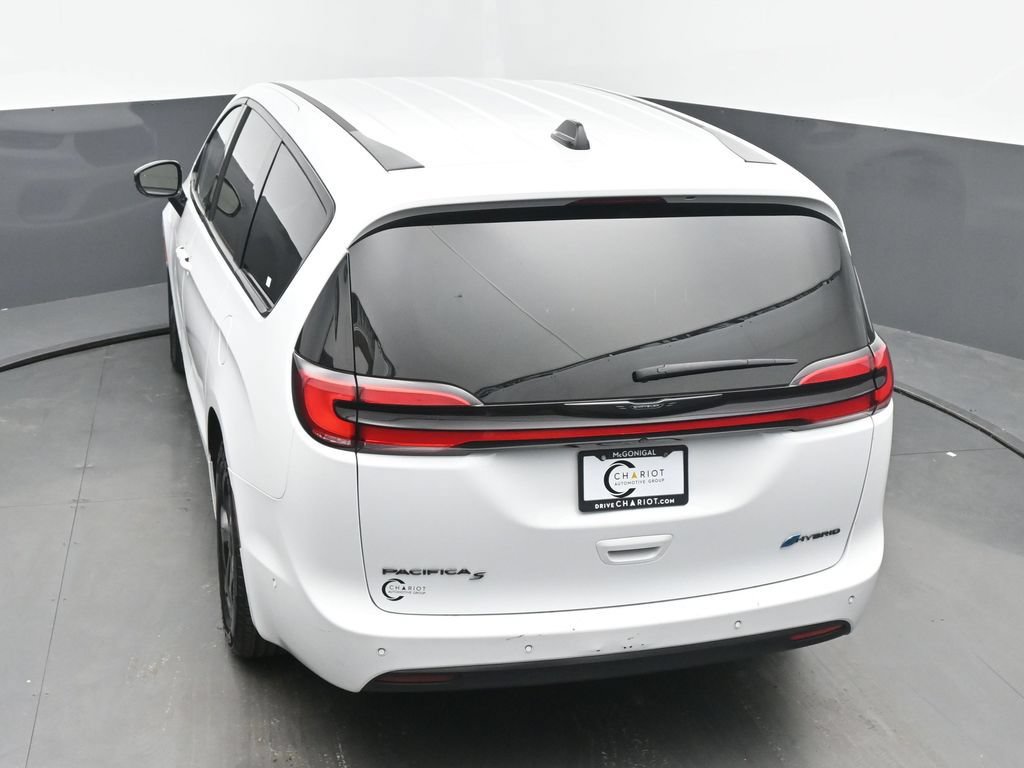 Used 2024 Chrysler Pacifica Limited FWD image 47