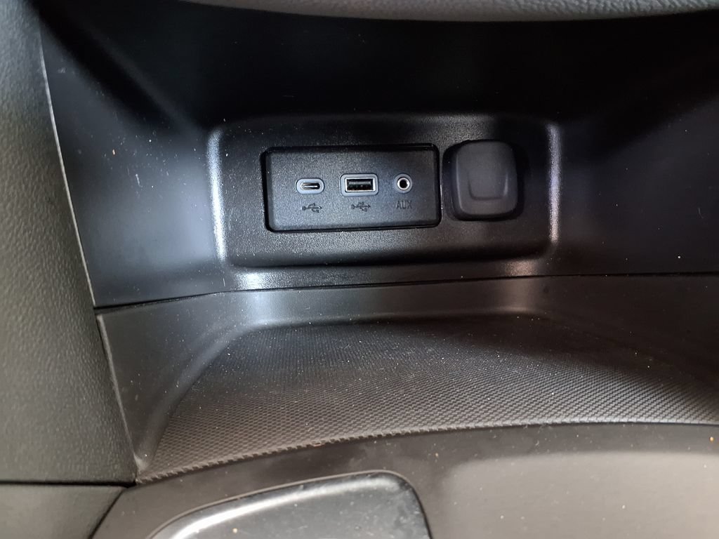 Used 2023 Chevrolet Equinox LT FWD image 31