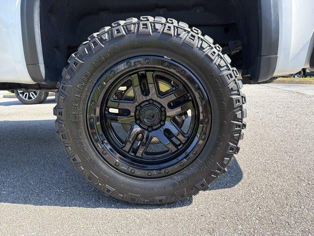 Used 2024 GMC Sierra 1500 AT4X AWD/4WD image 22