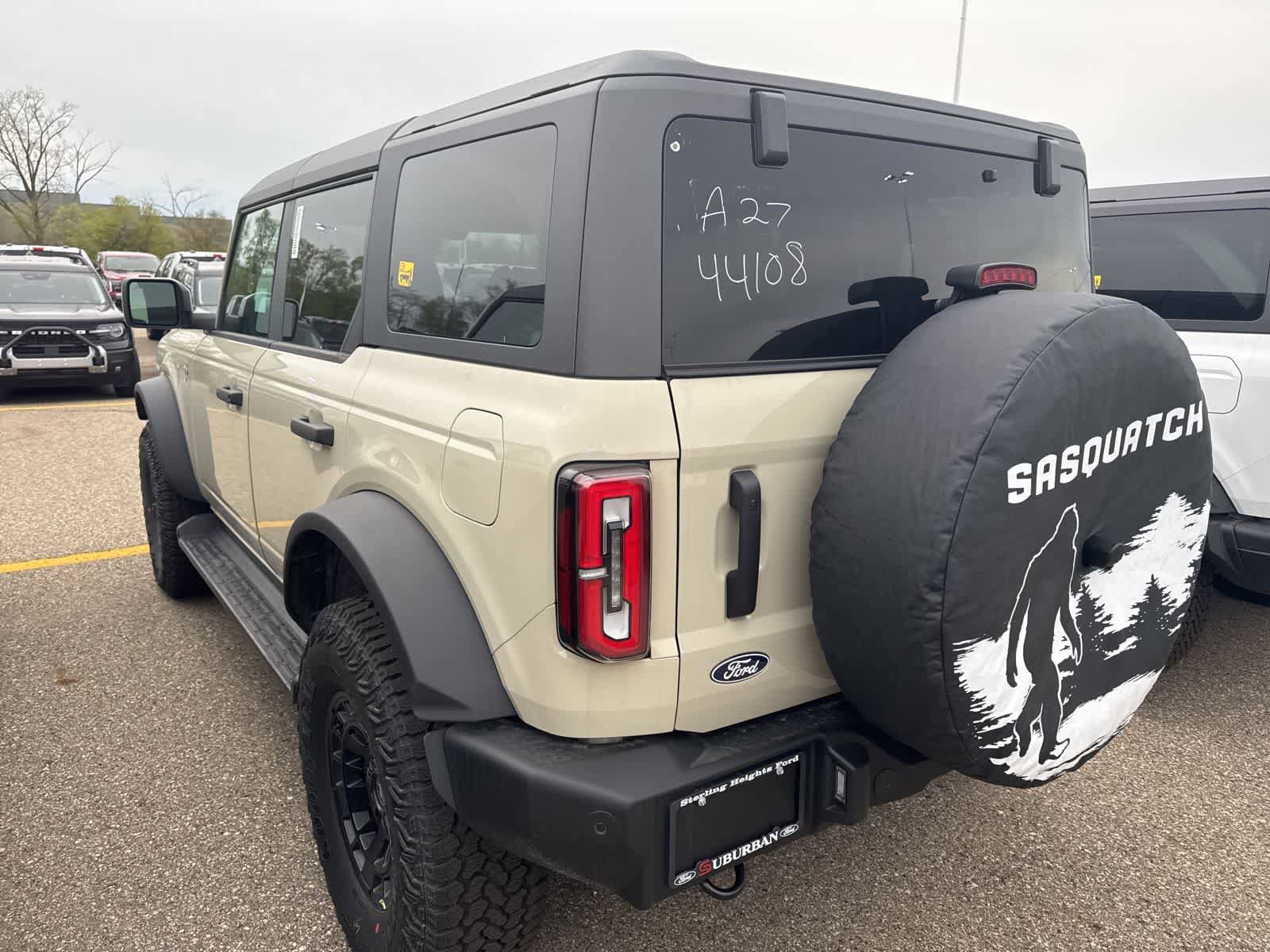 New 2026 Ford Bronco Outer Banks w/ Sasquatch Package AWD/4WD image 15