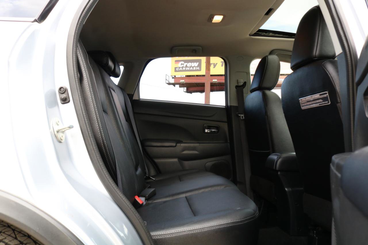 Used 2017 Mitsubishi Outlander Sport SEL AWD/4WD image 39