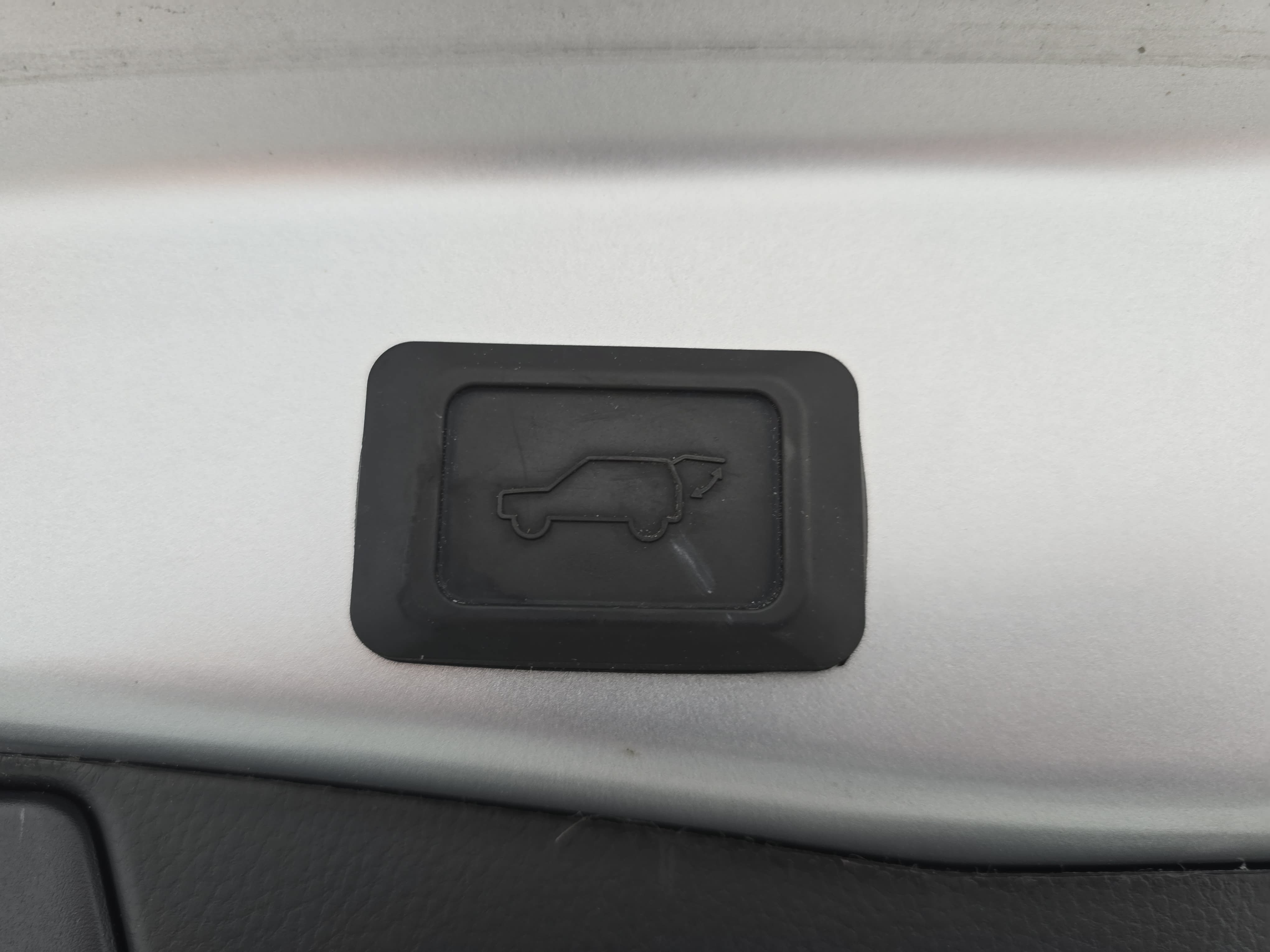 Used 2024 Toyota RAV4 XLE Premium w/ Weather Package FWD image 13
