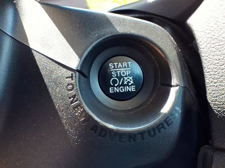 Used 2017 Jeep Renegade Trailhawk image 22