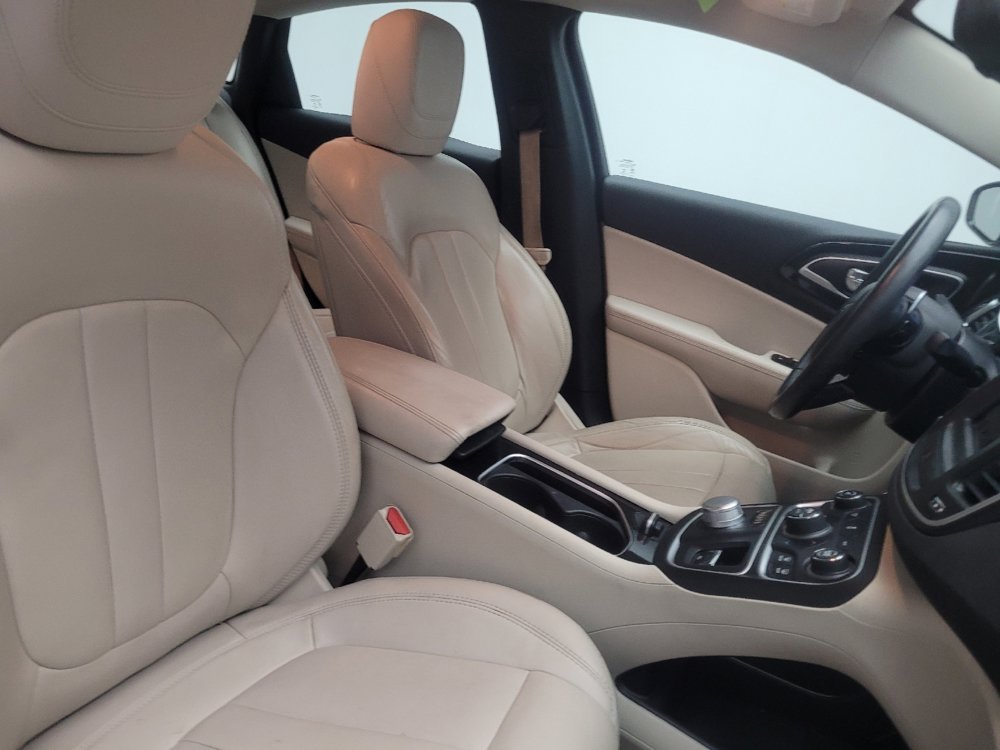 Used 2015 Chrysler 200 C w/ Navigation & Sound Group I image 21