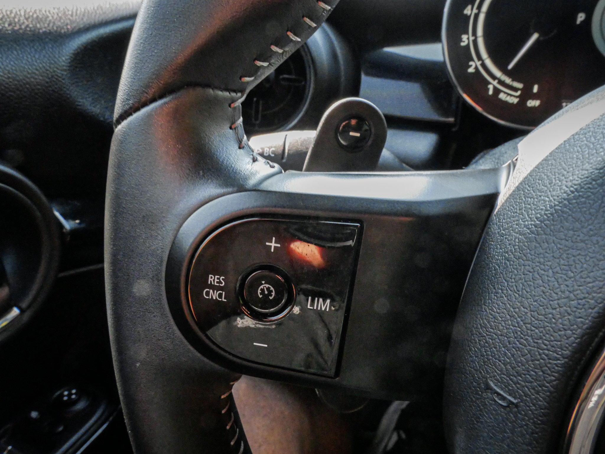 Used 2024 MINI Cooper S w/ Signature Upholstery Package FWD image 19