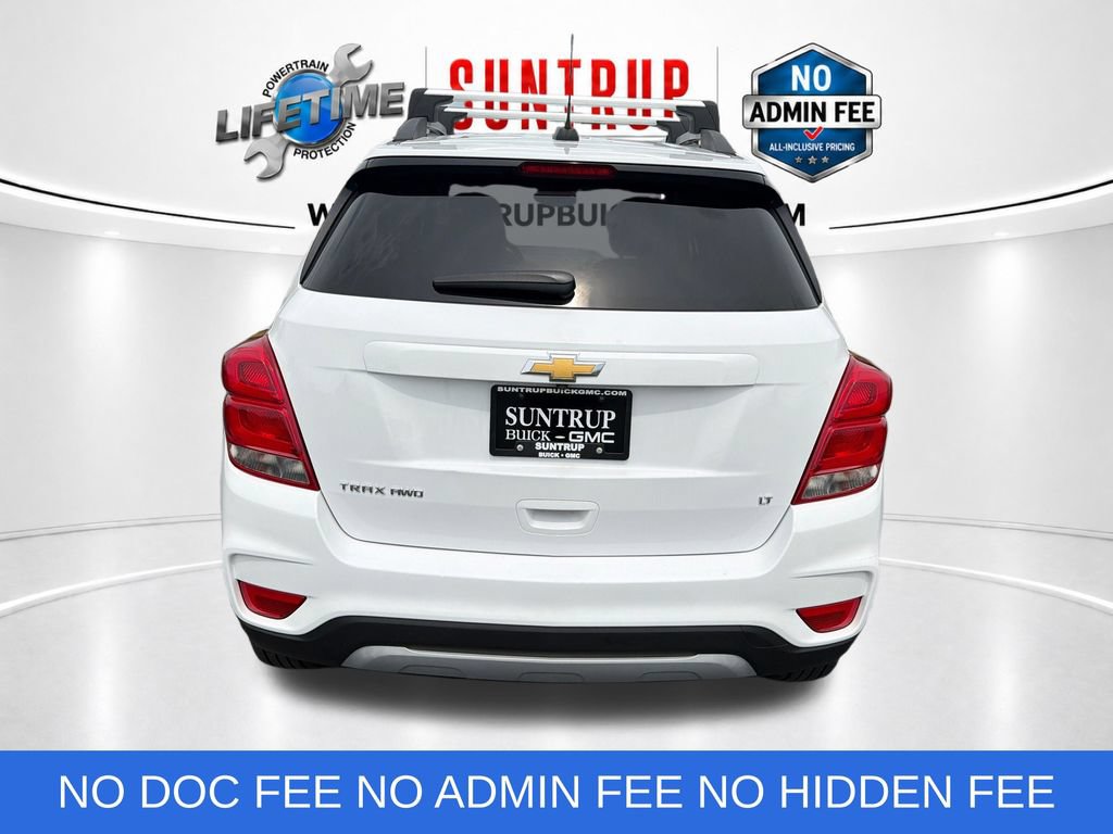 Used 2017 Chevrolet Trax LT w/ LT Convenience Package AWD/4WD image 4