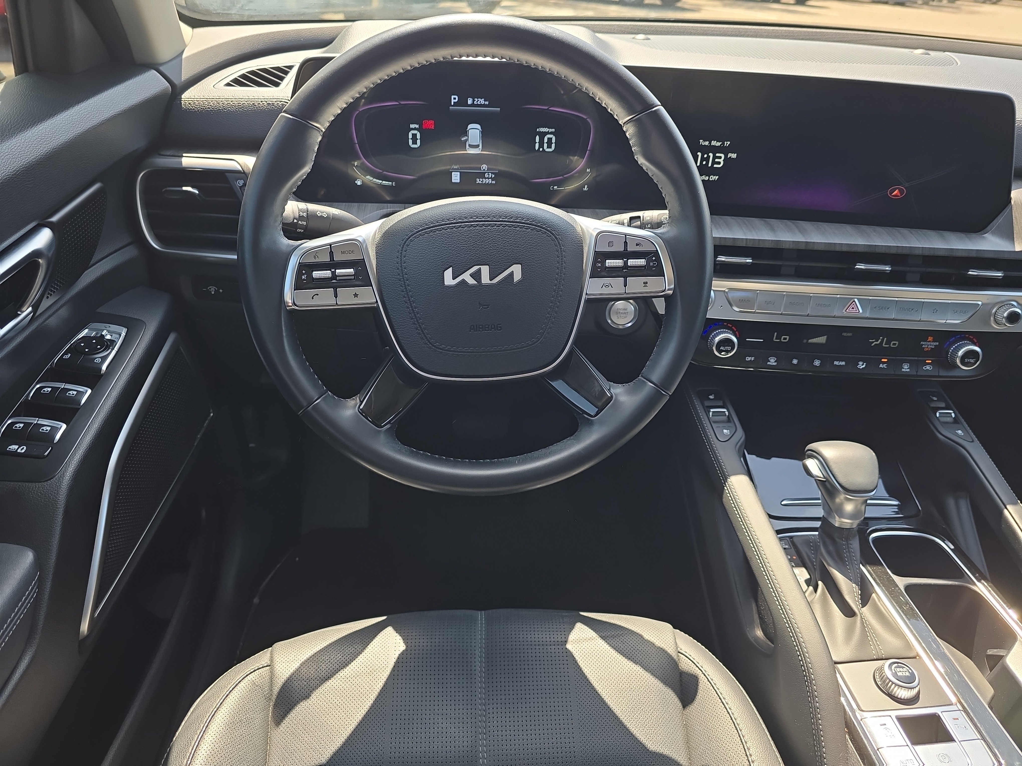 Certified 2023 Kia Telluride EX w/ EX Captain's Chair Package image 14