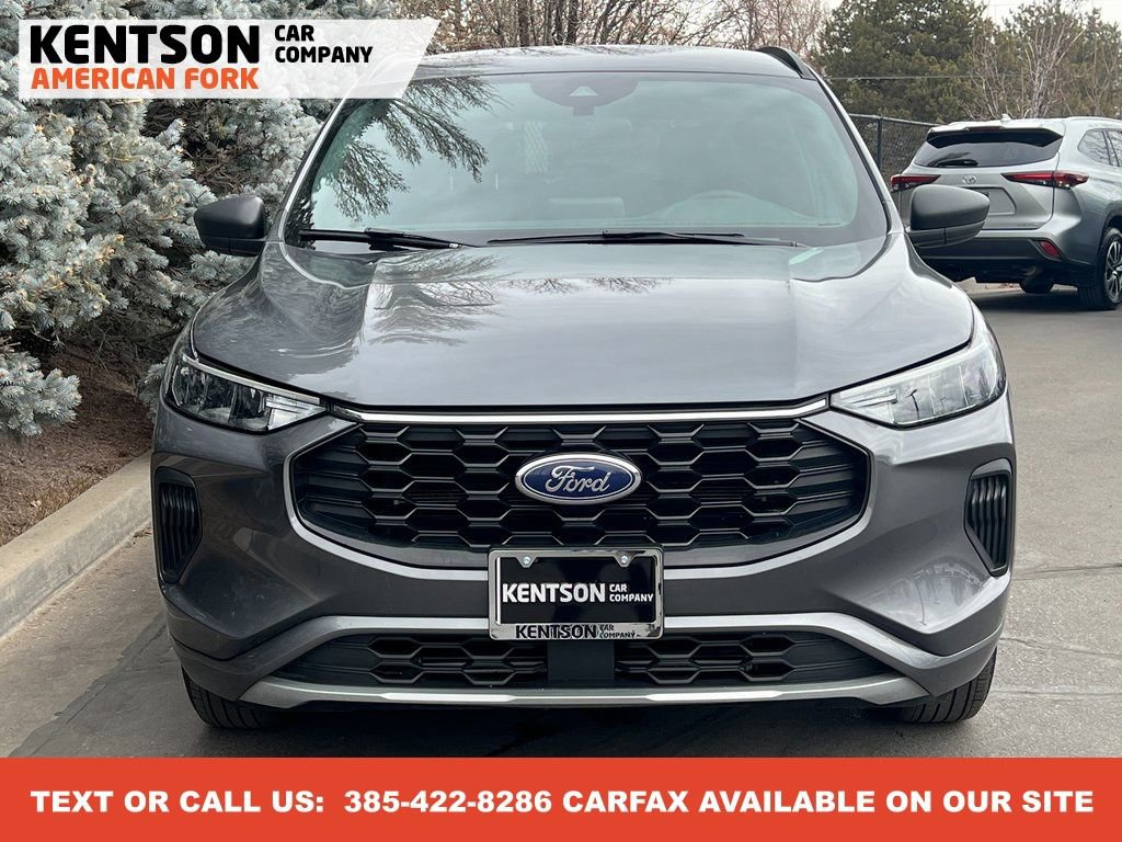 Used 2024 Ford Escape ST-Line image 2
