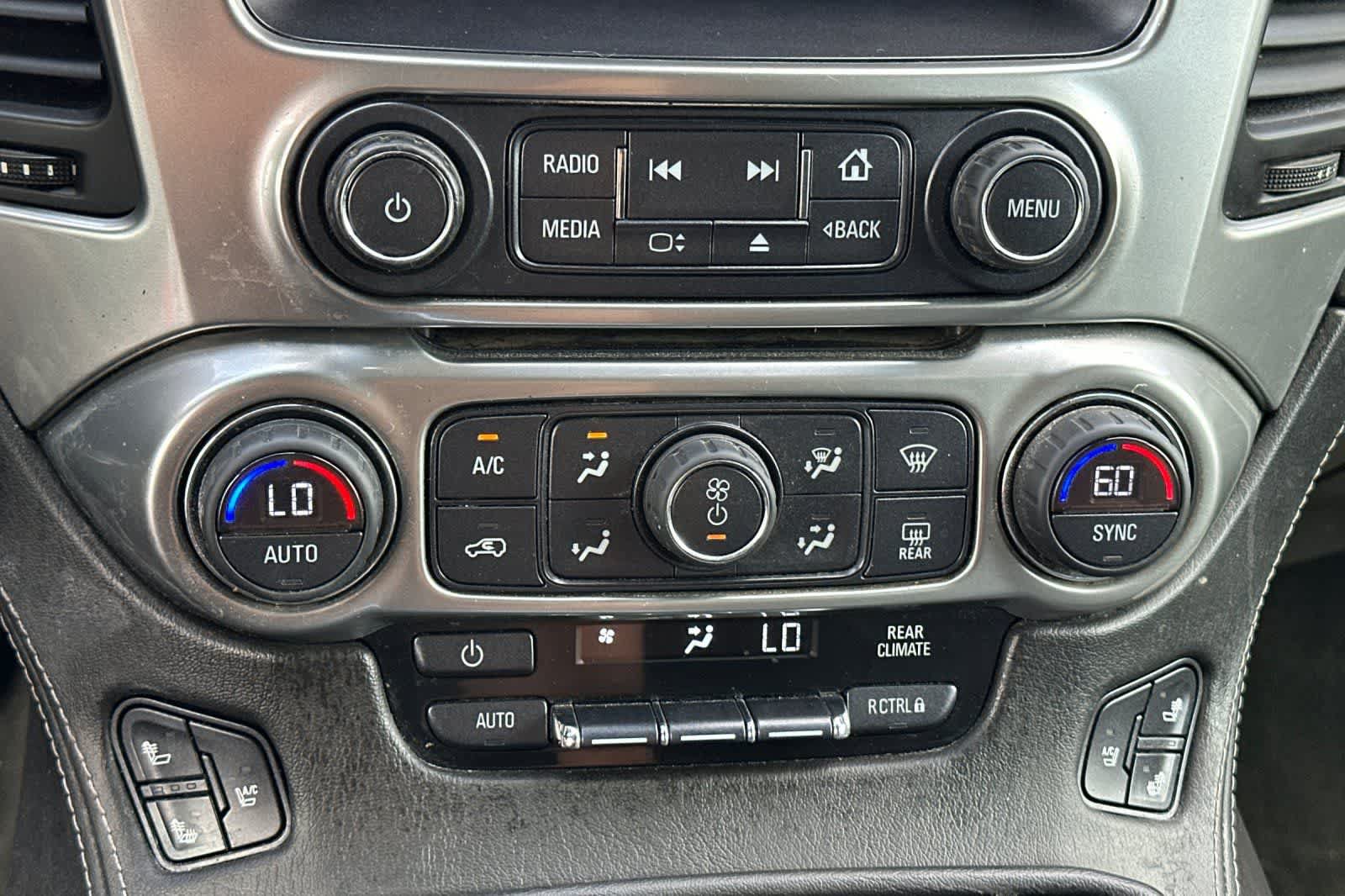 Used 2015 Chevrolet Tahoe LTZ AWD/4WD image 24