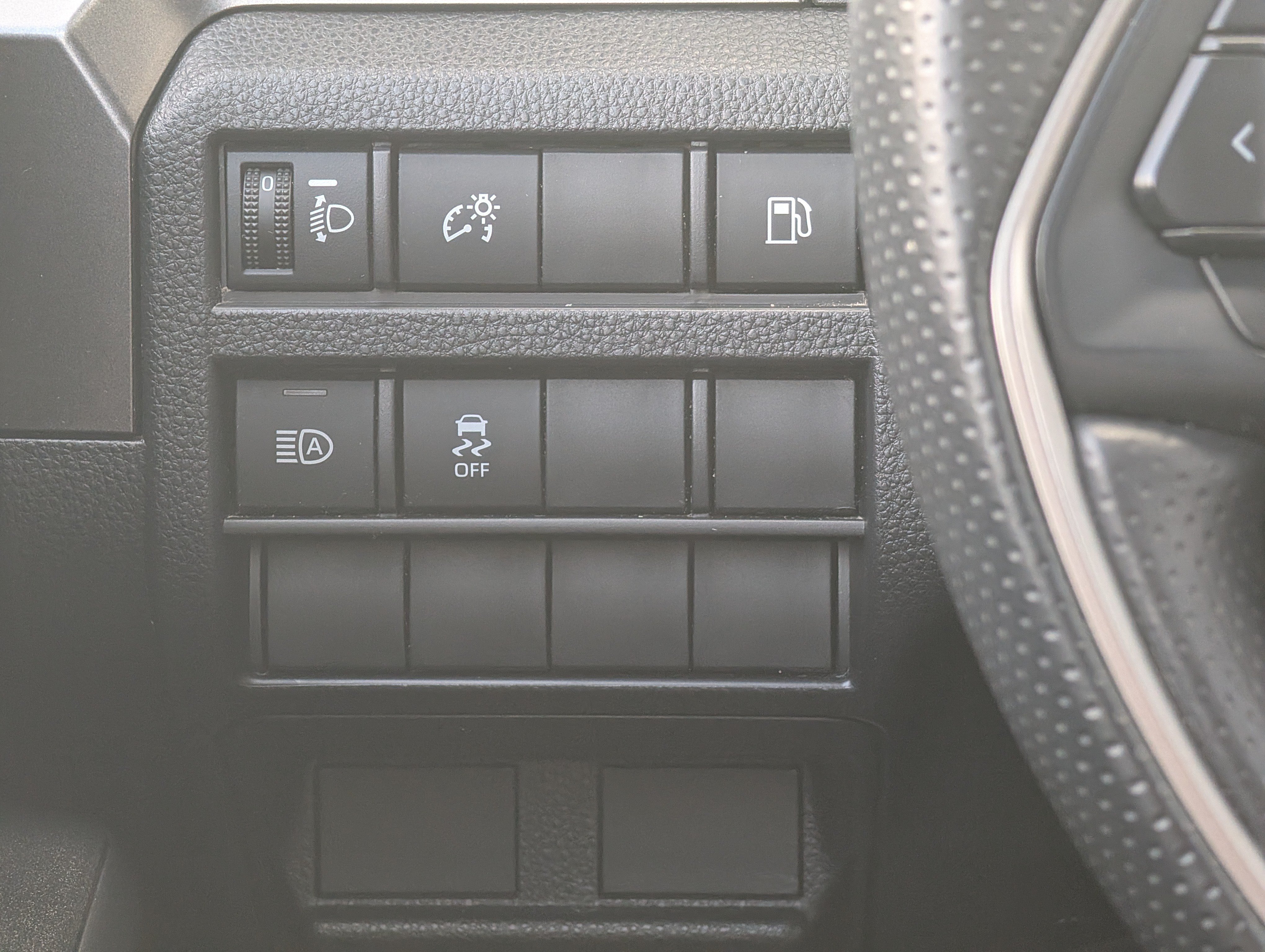 Certified 2025 Toyota 4Runner SR5 AWD/4WD image 26