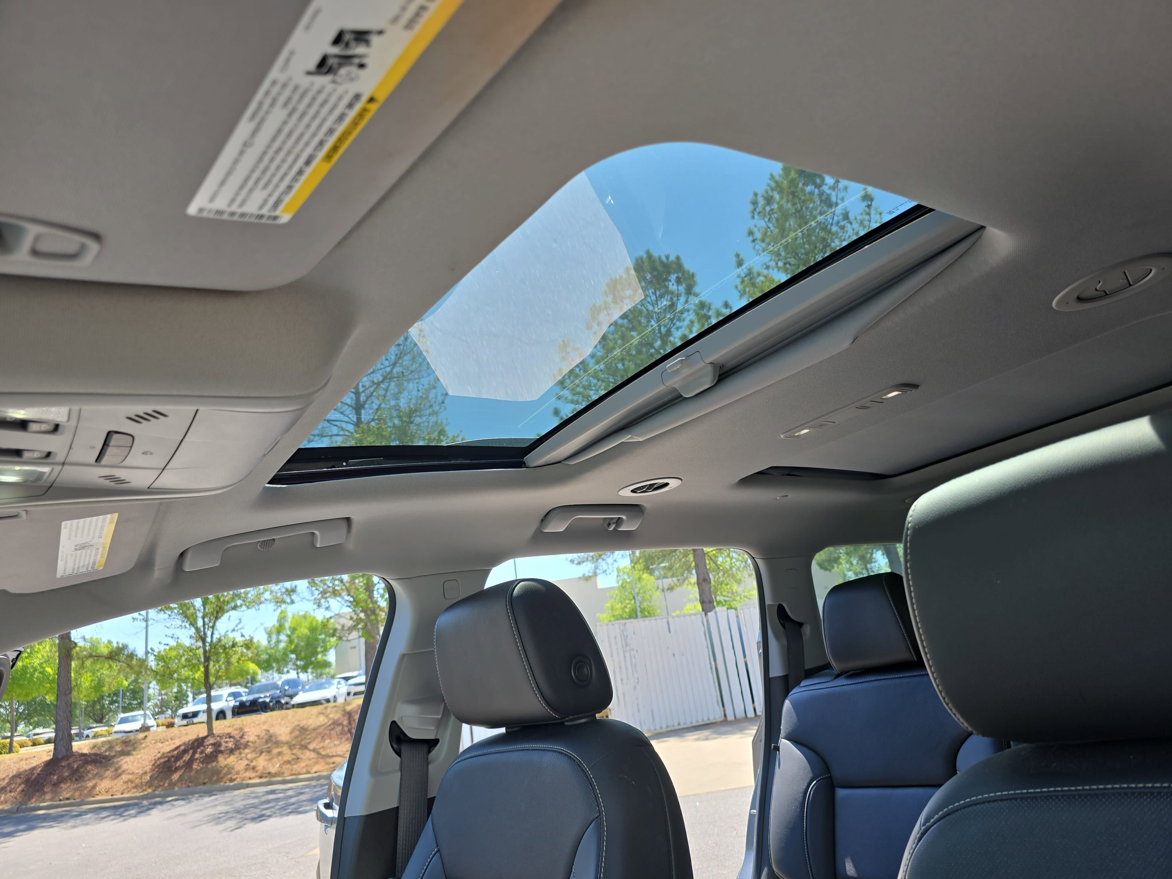 Used 2021 GMC Acadia SLT w/ Preferred Package FWD image 32